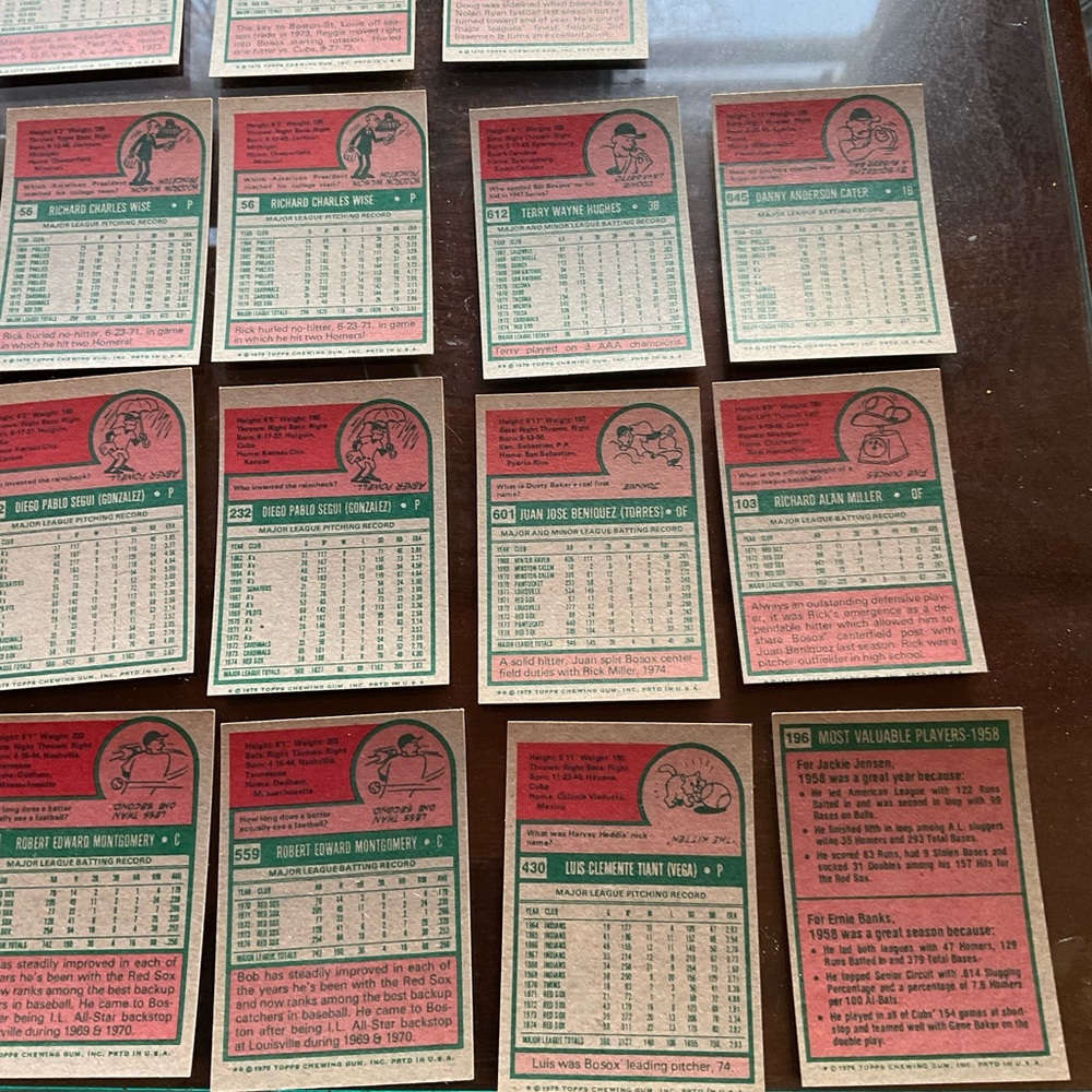 ❤️SOLD❤️1975 TOPPS MINI BOSTON RED SOX TEAM LOT 23 CARDS ERNIE BANKS LUIS TIANT - Picture 15 of 15